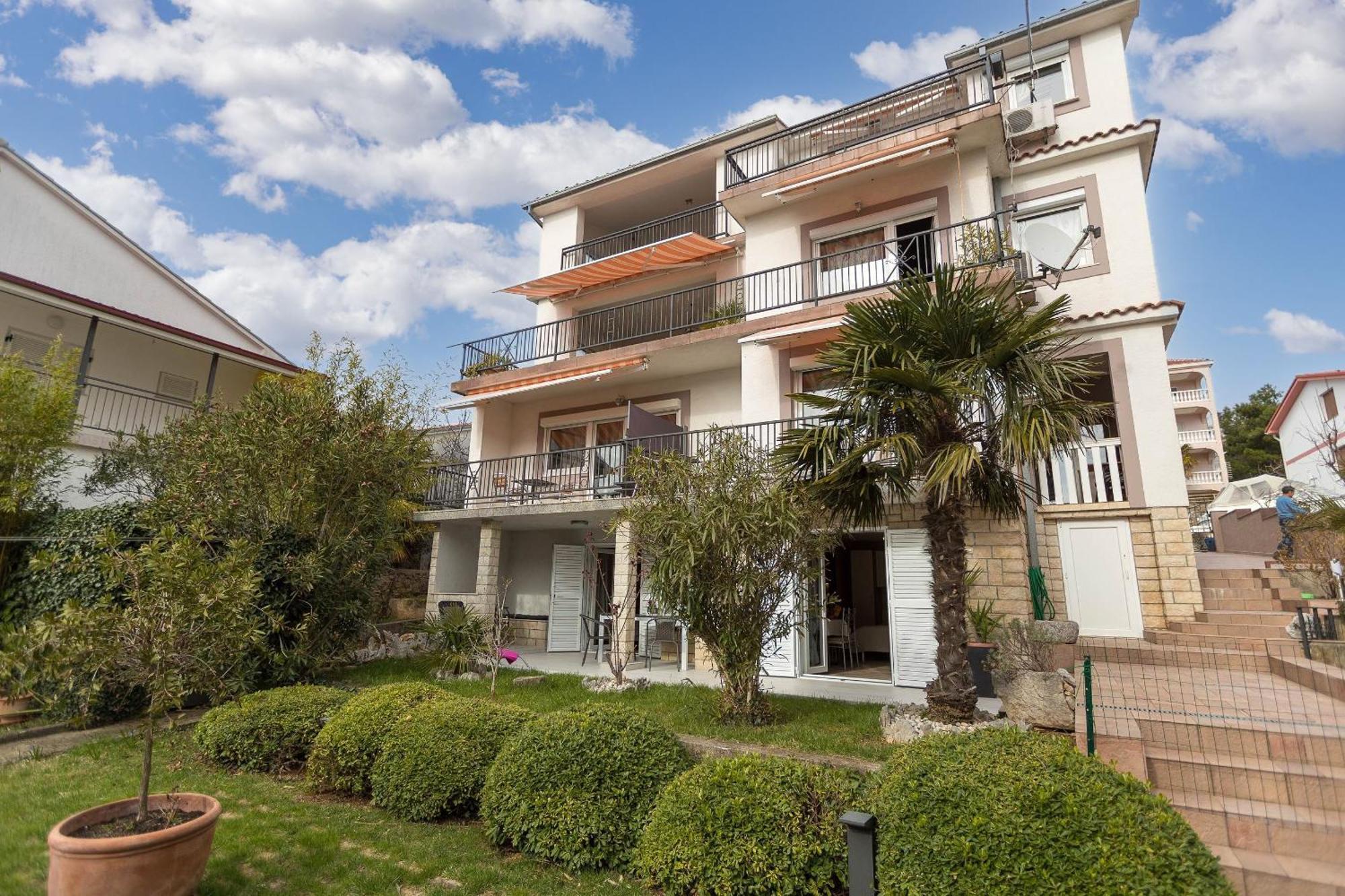 Apartments Karmen 1 Цриквеница Экстерьер фото