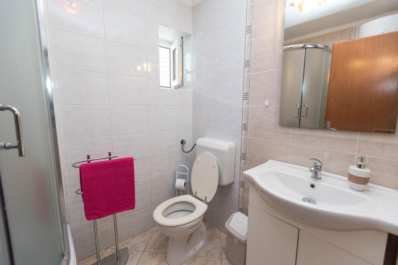 Apartments Karmen 1 Цриквеница Экстерьер фото