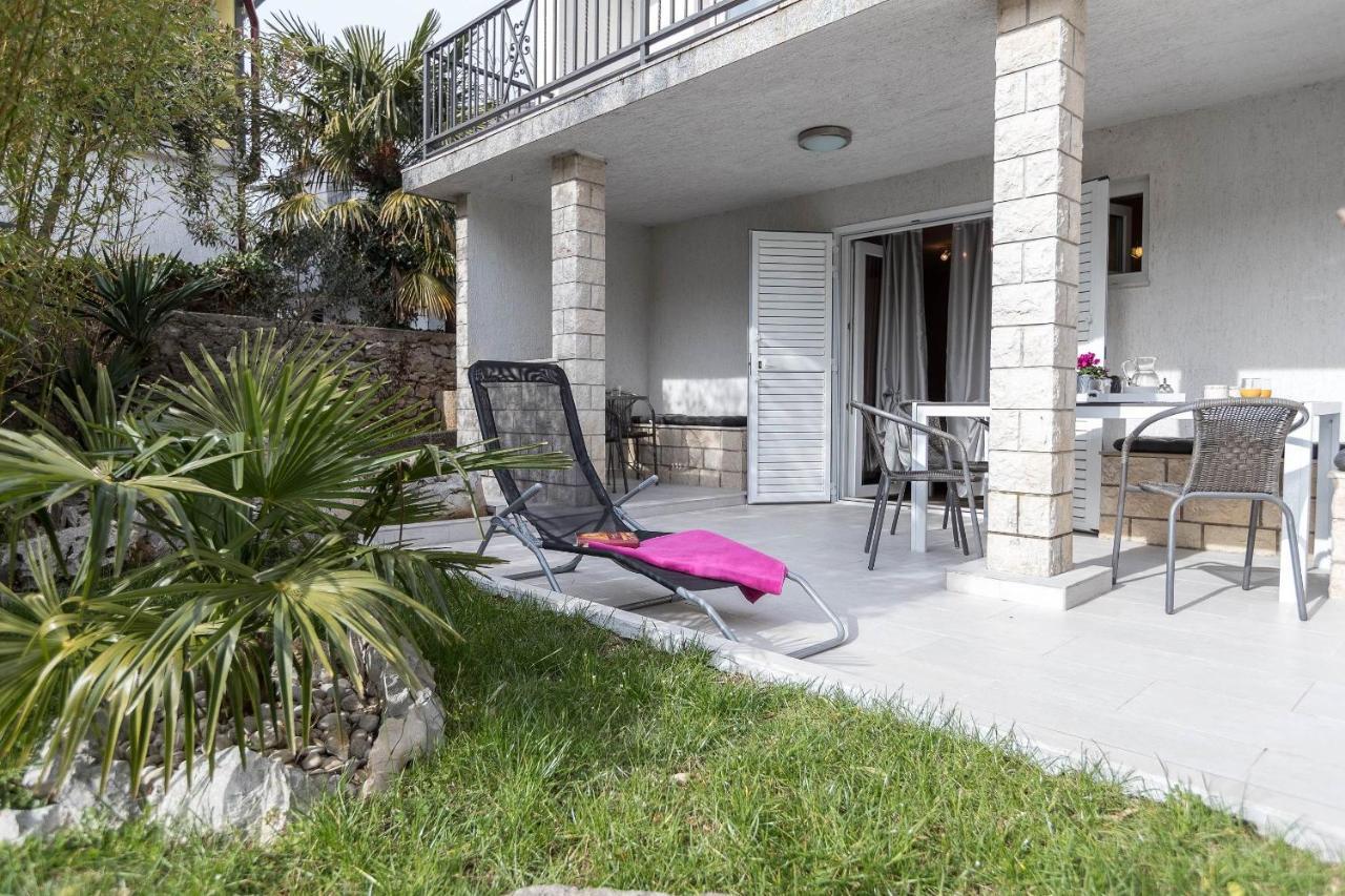 Apartments Karmen 1 Цриквеница Экстерьер фото
