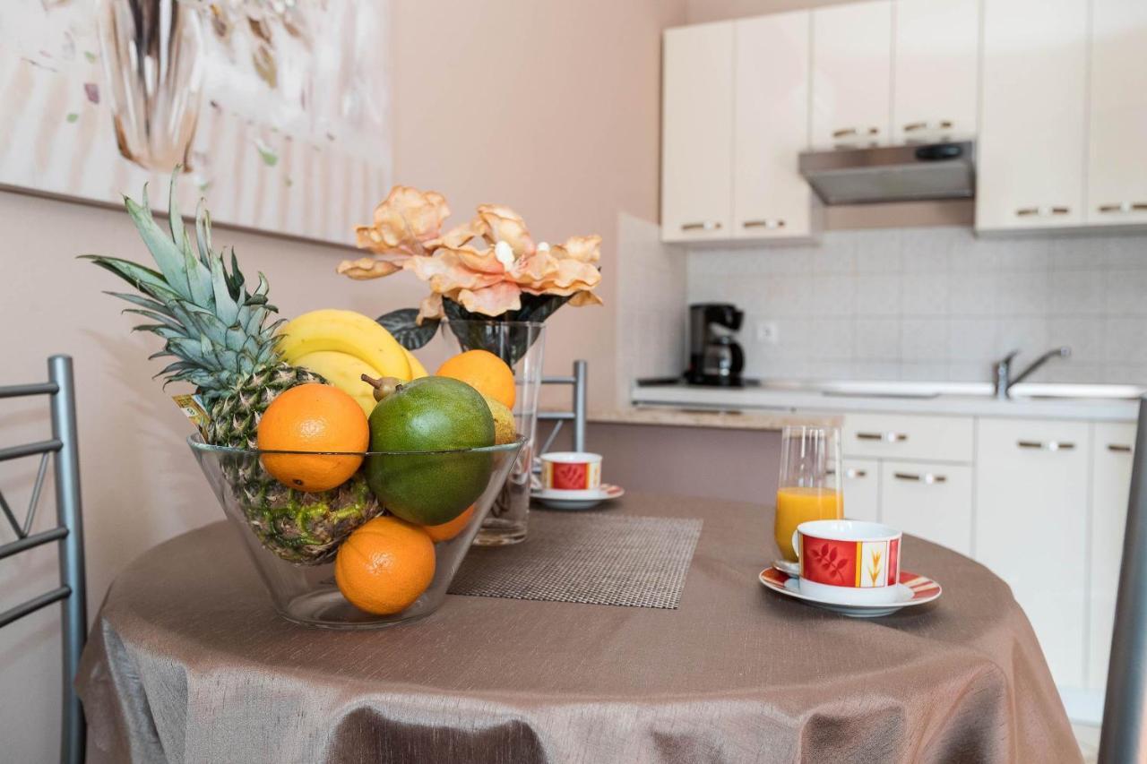Apartments Karmen 1 Цриквеница Экстерьер фото