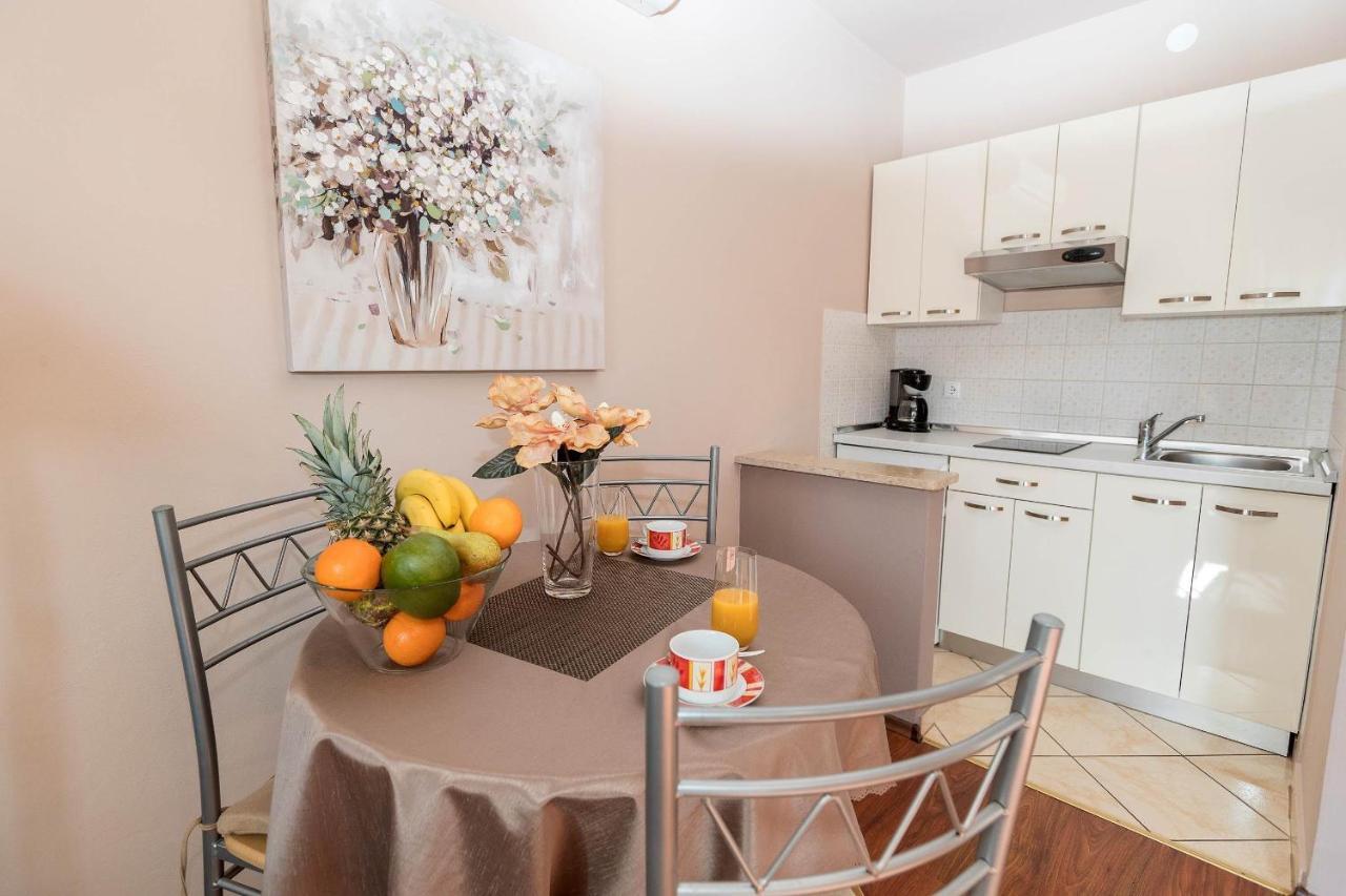 Apartments Karmen 1 Цриквеница Экстерьер фото