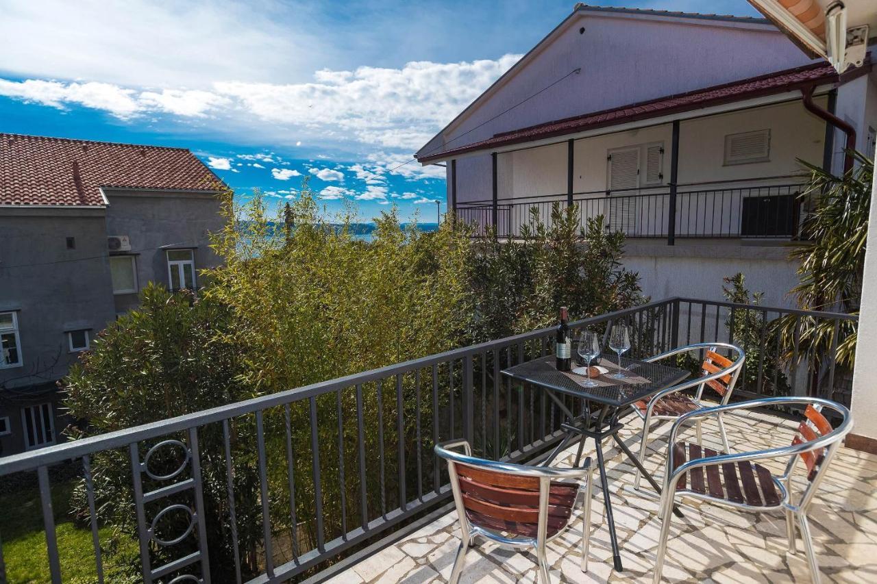 Apartments Karmen 1 Цриквеница Экстерьер фото