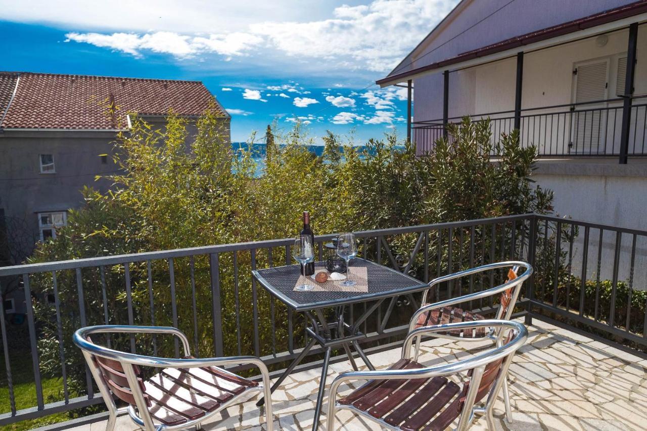 Apartments Karmen 1 Цриквеница Экстерьер фото